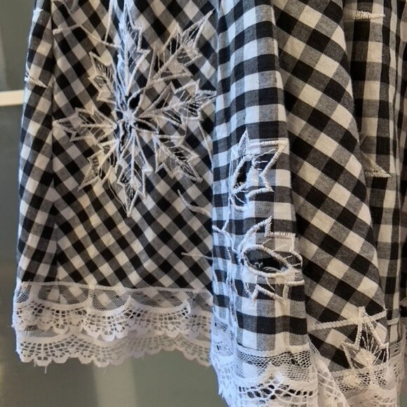 Vintage Mid-length skirt black & white check pattern & floral embroidery Small - Picture 4 of 6
